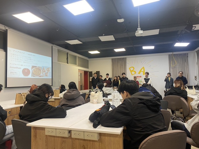 國立弘前大學的13位師生與企管系師生相見歡圖片